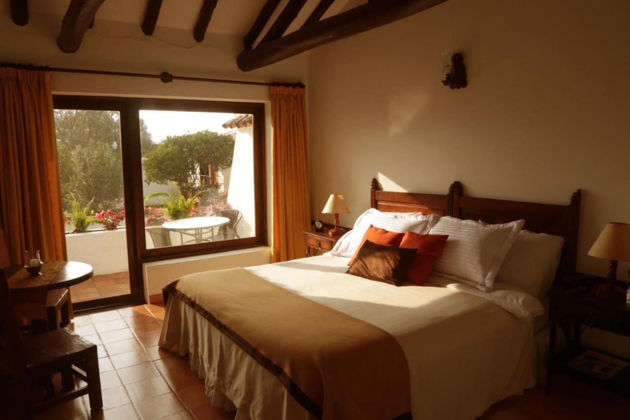Hotel Meson De Los Virreyes Villa de Leyva Buitenkant foto