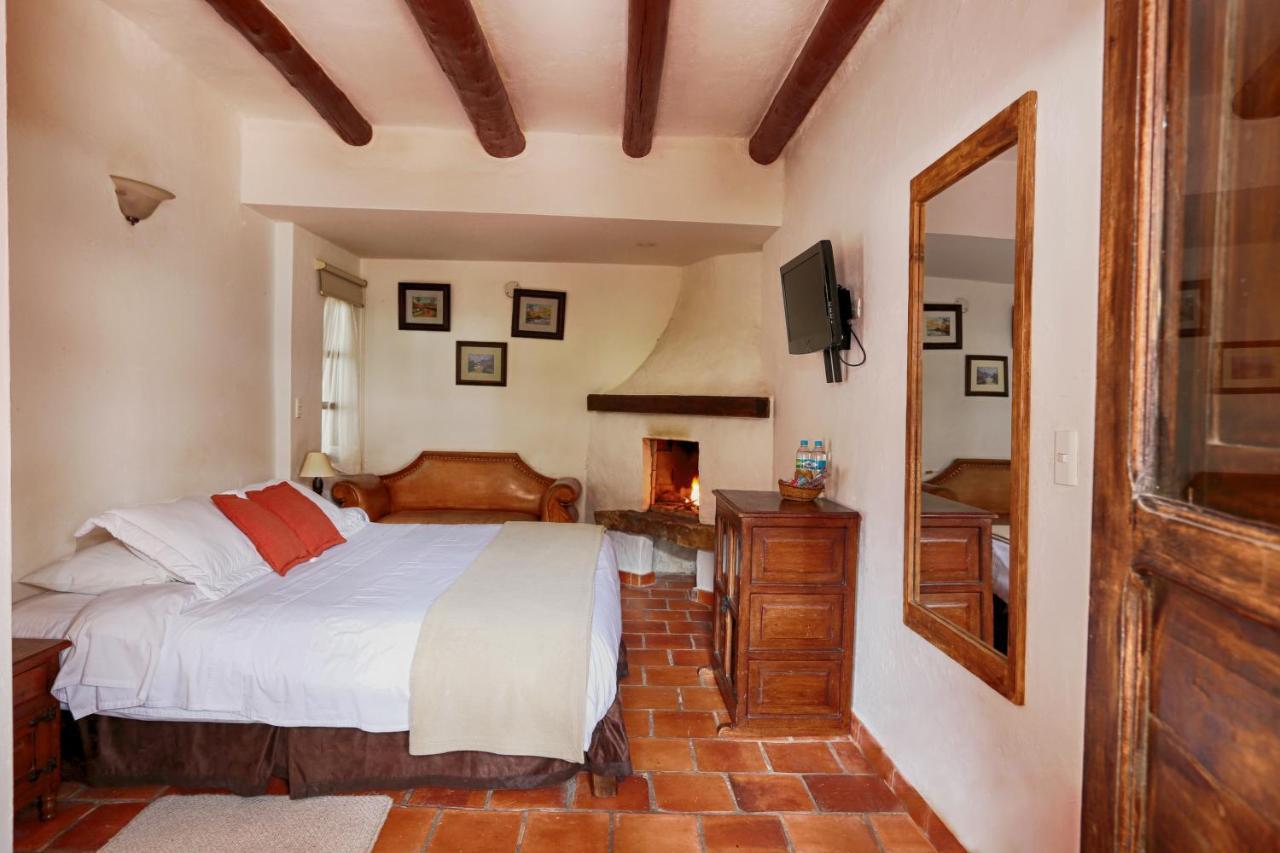Hotel Meson De Los Virreyes Villa de Leyva Buitenkant foto