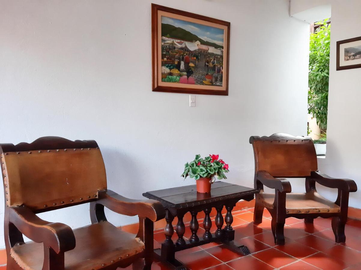Hotel Meson De Los Virreyes Villa de Leyva Buitenkant foto