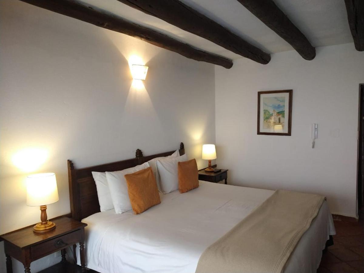 Hotel Meson De Los Virreyes Villa de Leyva Buitenkant foto