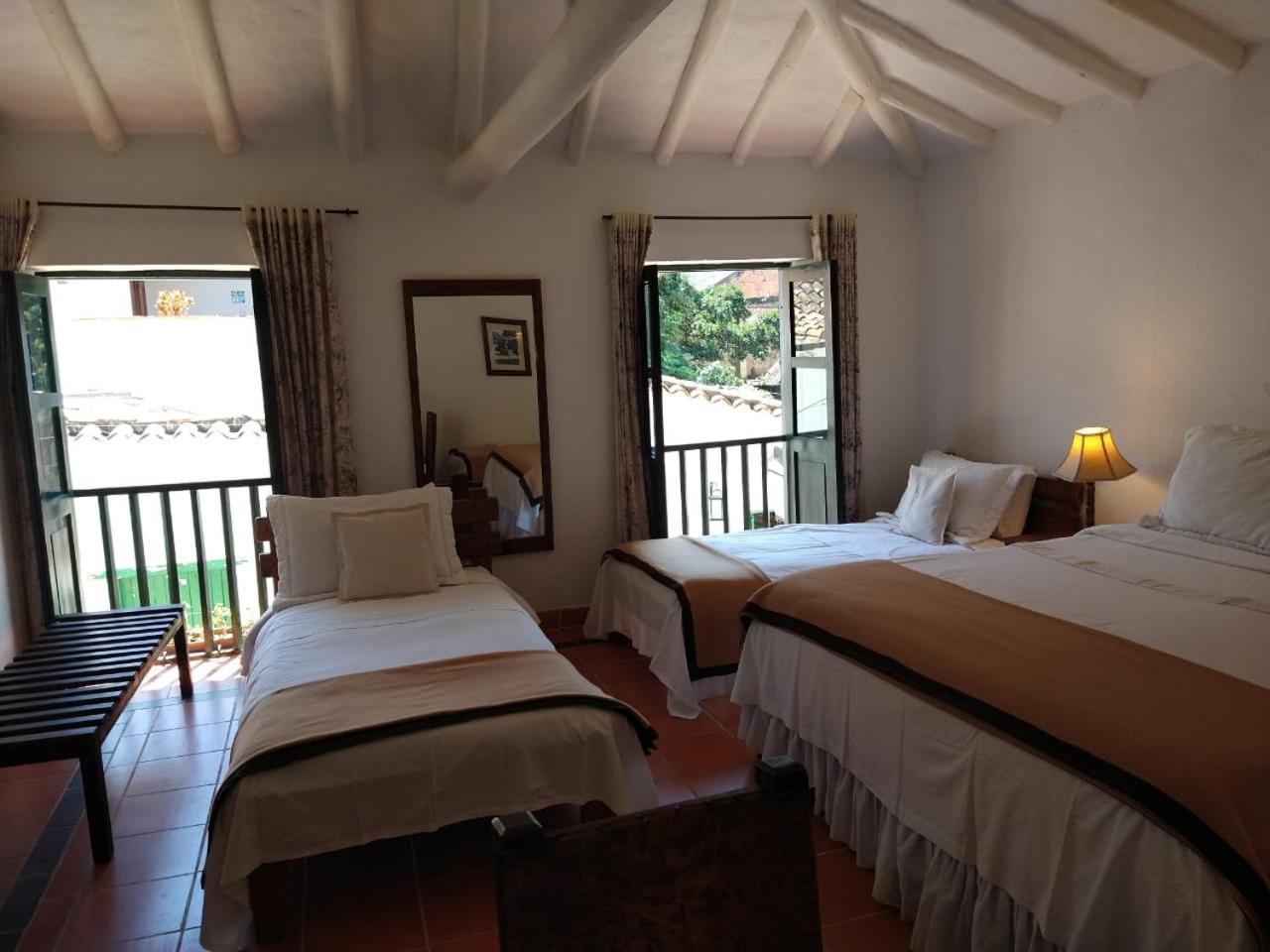 Hotel Meson De Los Virreyes Villa de Leyva Buitenkant foto
